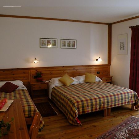 Hotel Garni Civetta Selva di Cadore Exteriör bild