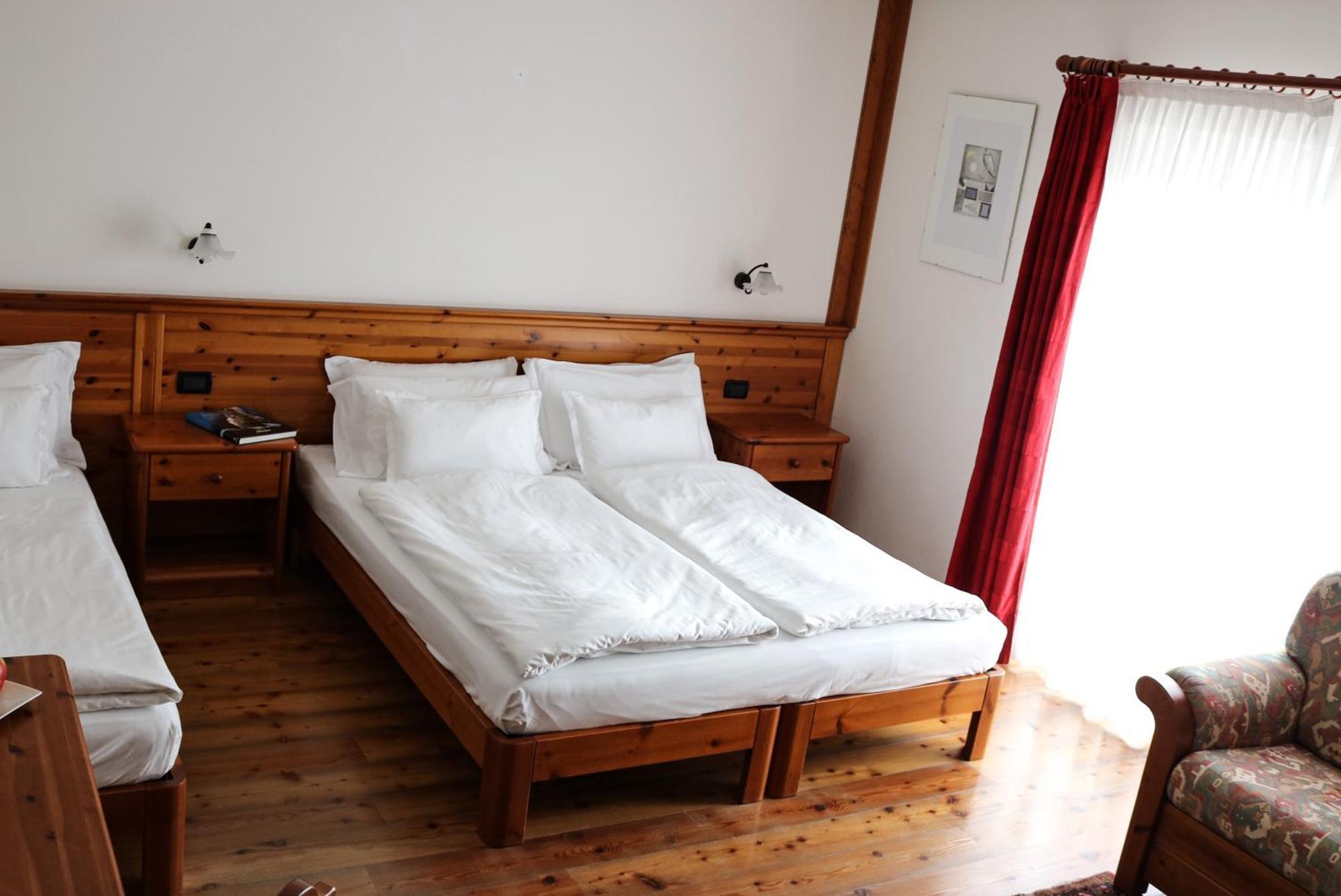 Hotel Garni Civetta Selva di Cadore Exteriör bild