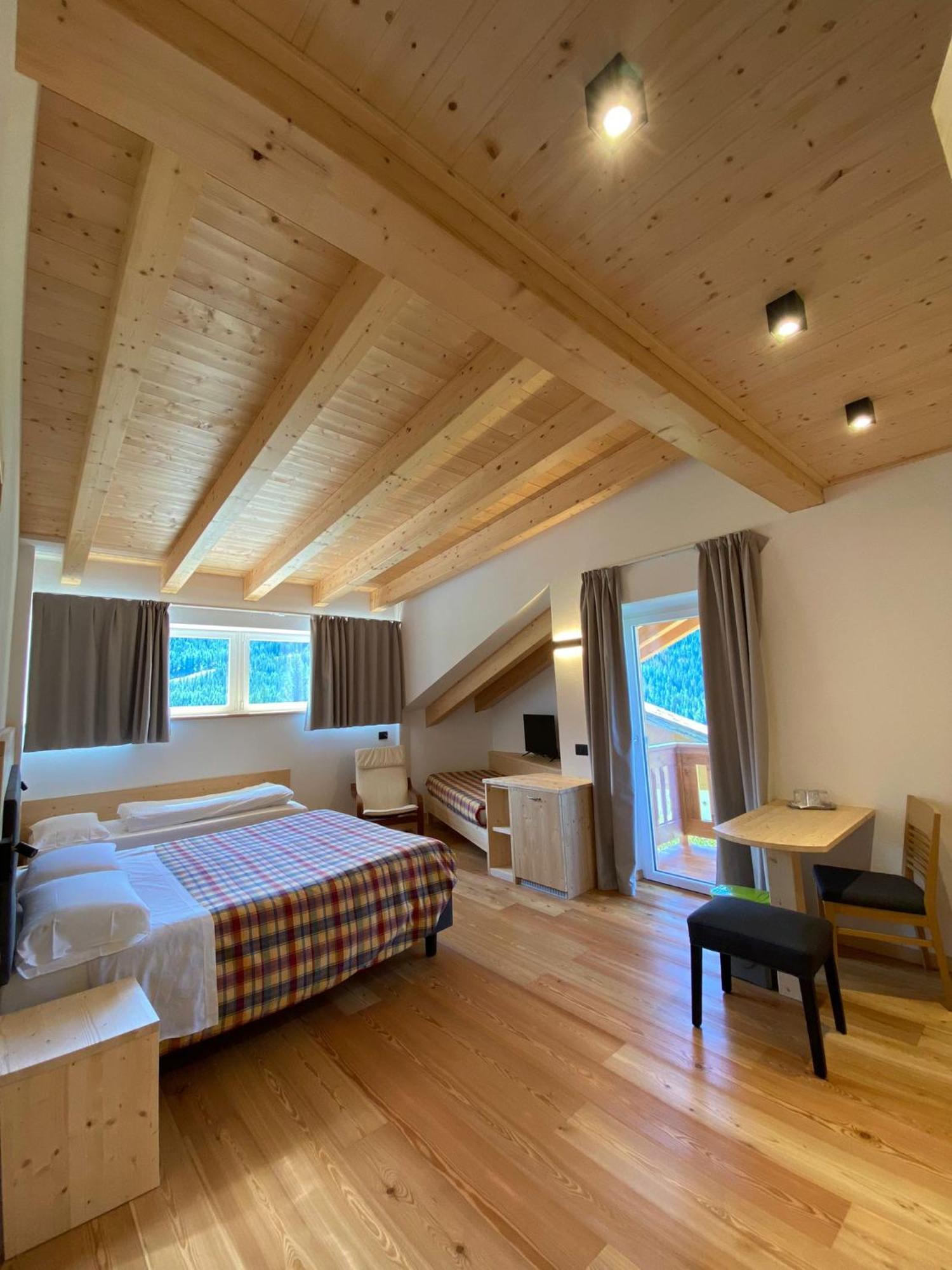 Hotel Garni Civetta Selva di Cadore Exteriör bild