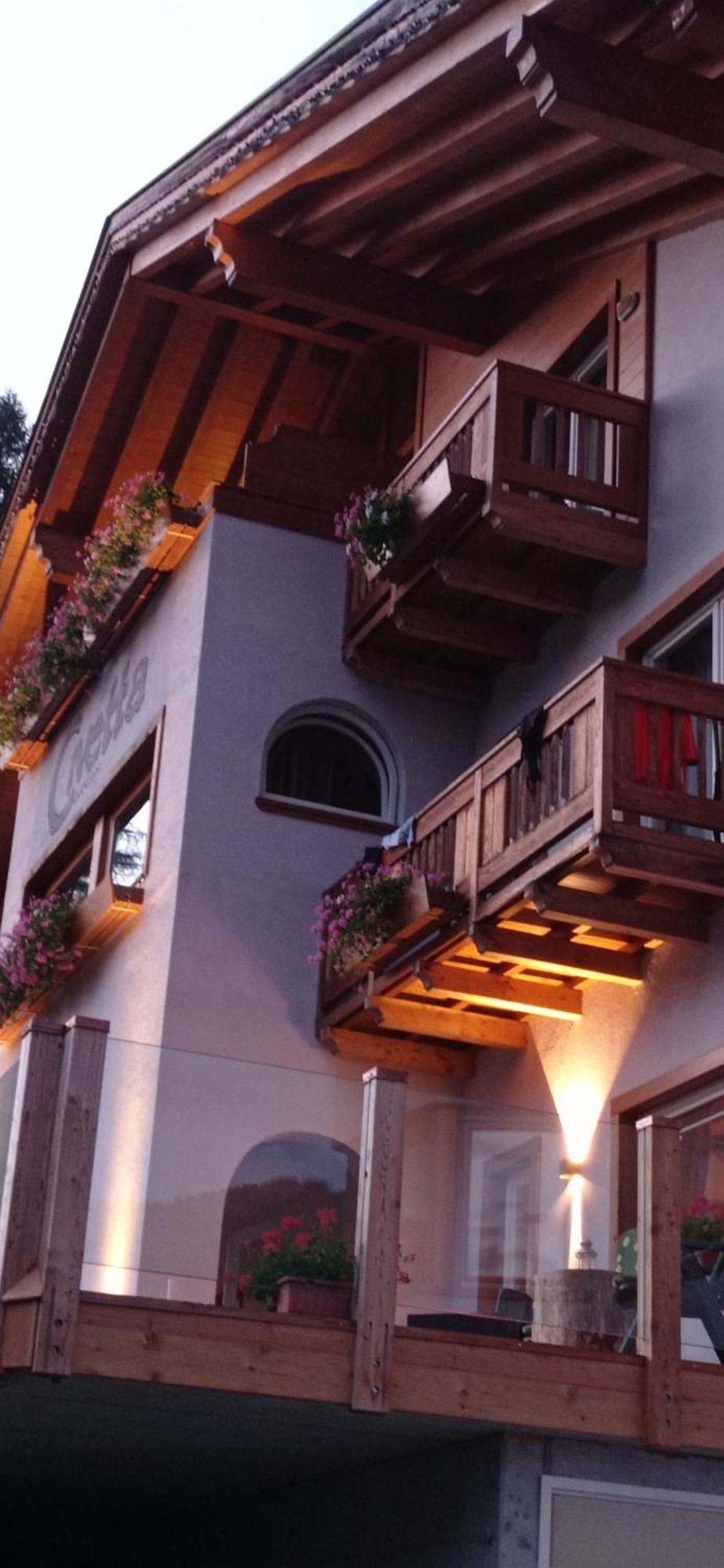 Hotel Garni Civetta Selva di Cadore Exteriör bild