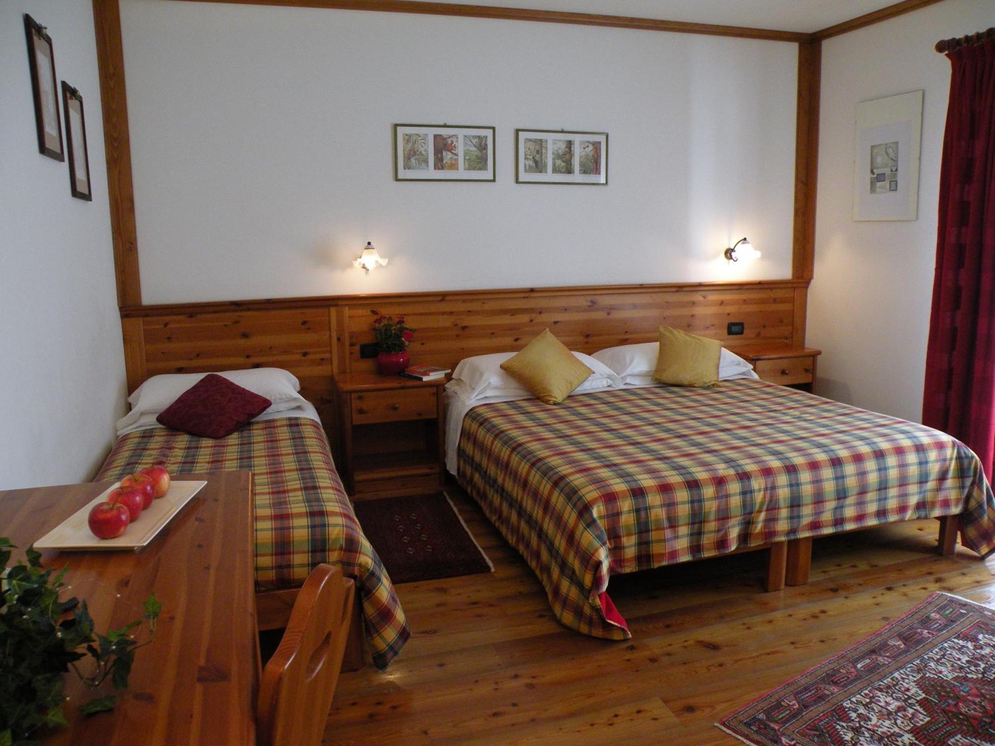 Hotel Garni Civetta Selva di Cadore Exteriör bild